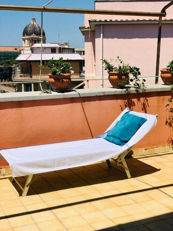 Penthouse Sea View Apartment Лидо ди Остия Екстериор снимка