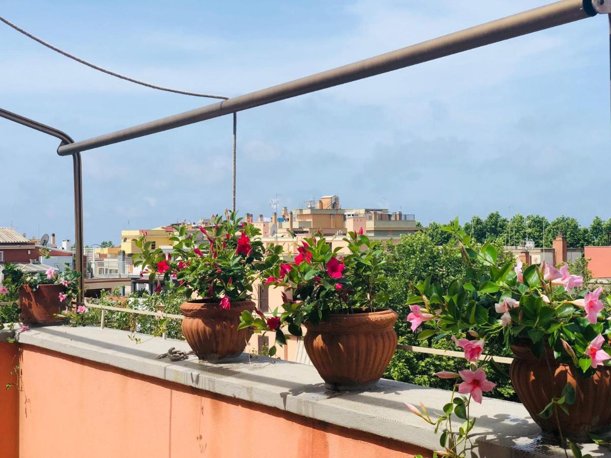 Penthouse Sea View Apartment Лидо ди Остия Екстериор снимка